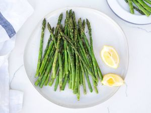 Grilled asparagus