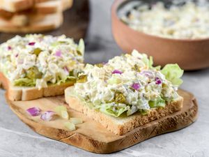 Chicken salad sandwich