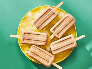 banana popsicles 