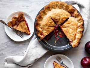 Fresh plum pie recipe