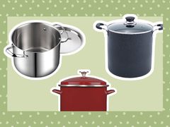 3 Stockpots on a Spotted Background