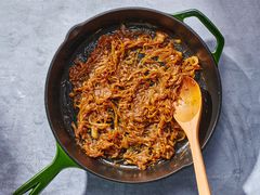 A pan of caramelized onions