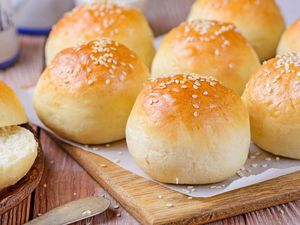 Homemade slider buns recipe