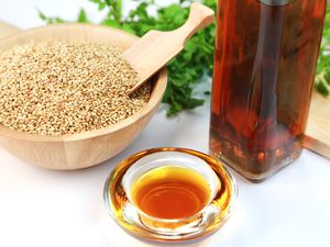 Sesame seeds and sesame oil