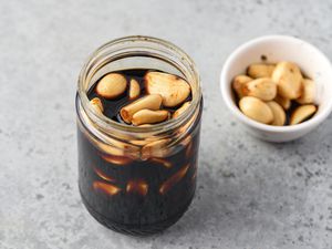 Manul Changachi: Korean Pickled Garlic