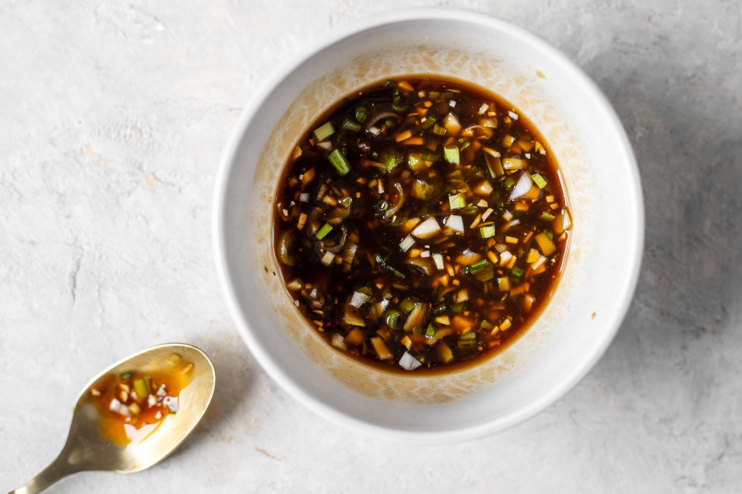 combine the oyster sauce, soy sauce, sherry, garlic and onion to make the glazing sauce