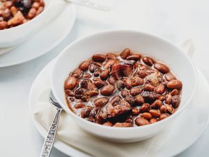 Southern Crock Pot Pinto Beans With Ham Hocks