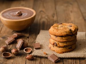 Hazelnut Chocolate Chip Cookies