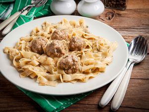 Meatballs and fettucini