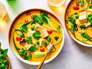 Vegetarian Tom Yum soup in two bowls