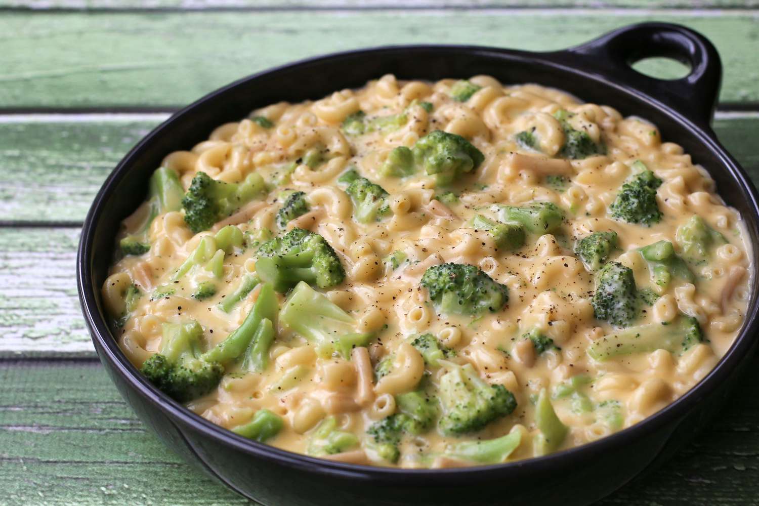Broccoli mac and cheese