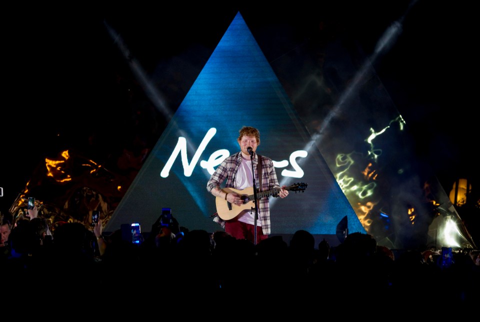 Ed performed an intimate solo set for a delighted crowd