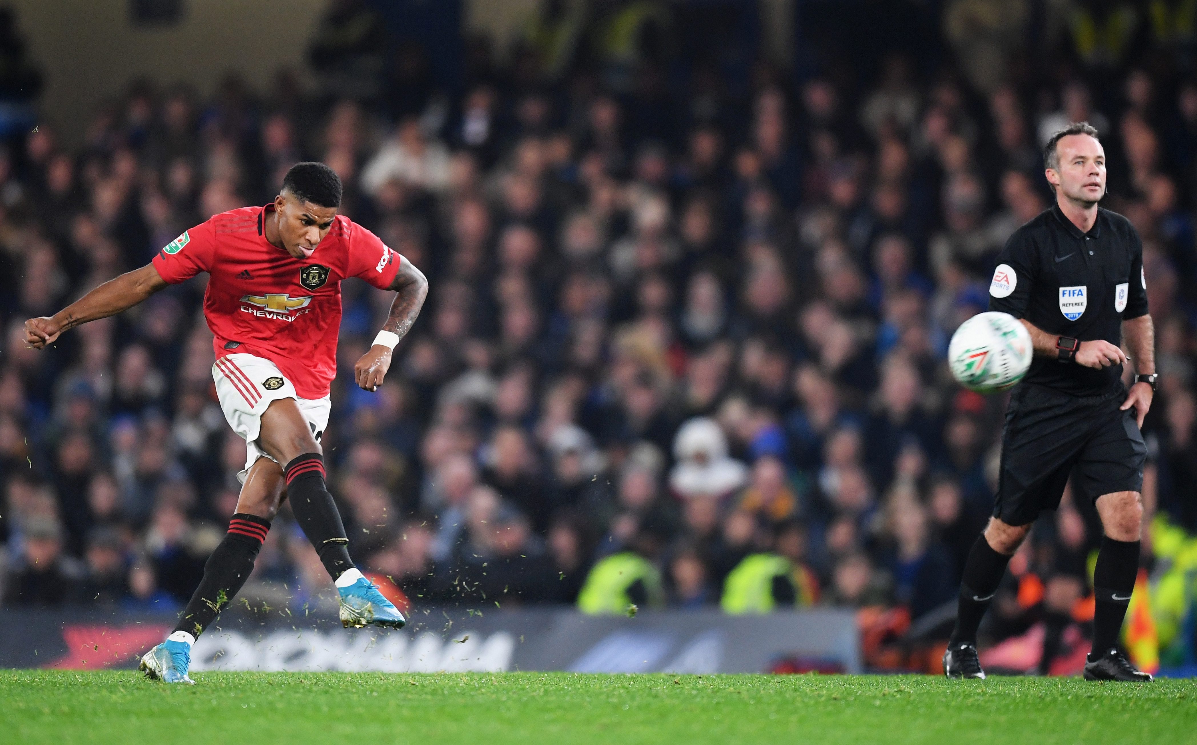  Rashford revealed who had been studying in order to pull off this amazing free-kick