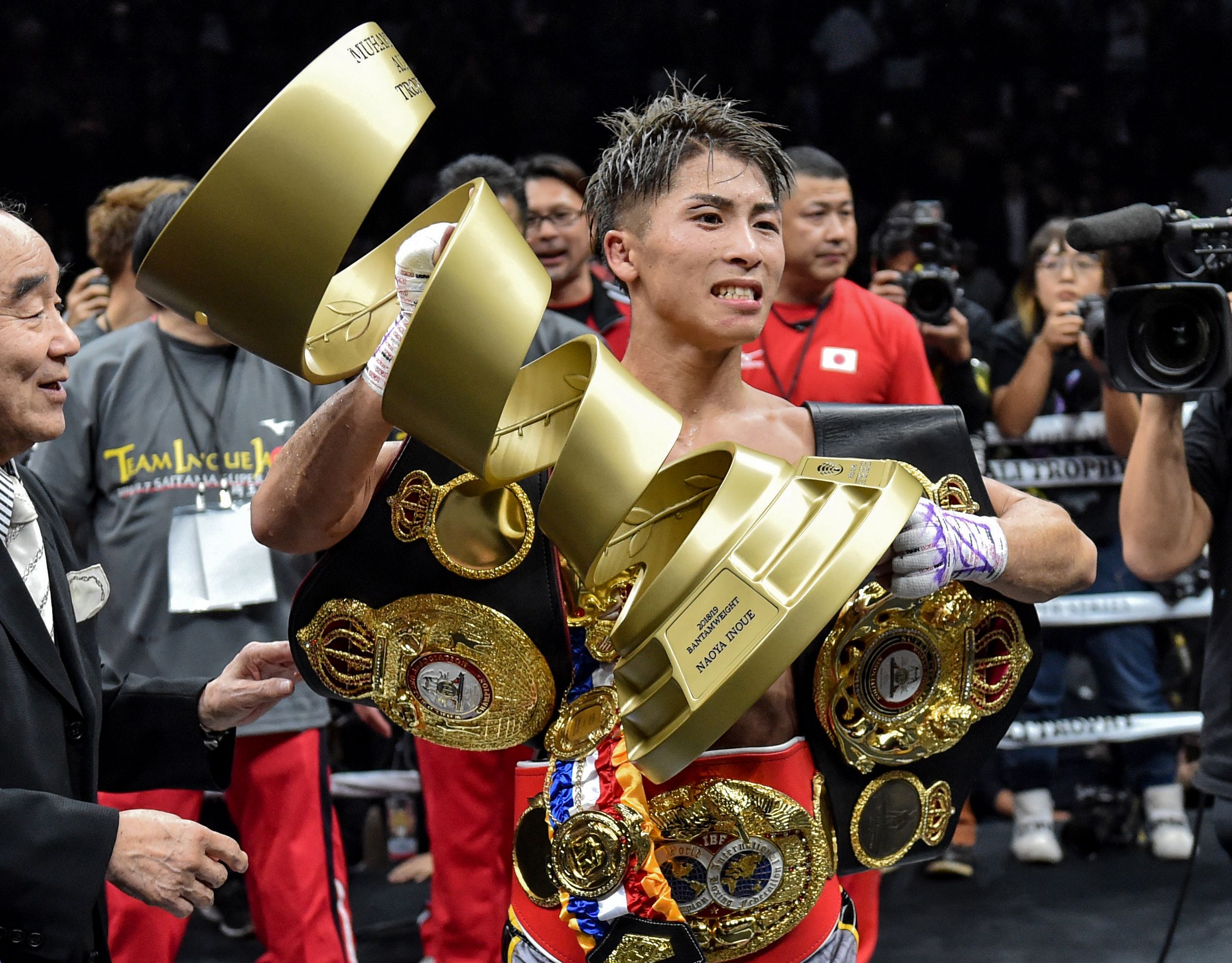  Japanese star Naoya Inoue outpointed Nonito Donaire in the World Boxing Super Series final