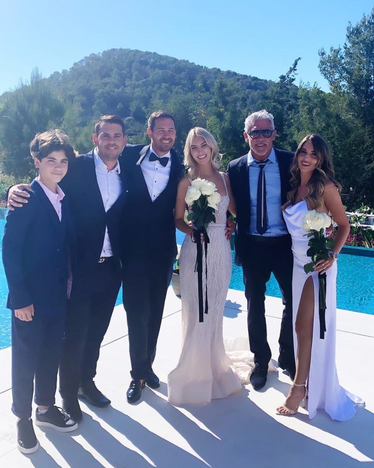 Wayne Lineker with his four children and daughter-in-law (third from right)