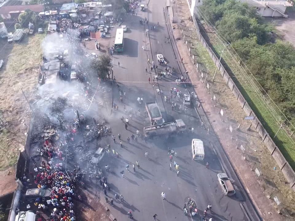 The tanker and the truck before the explosion