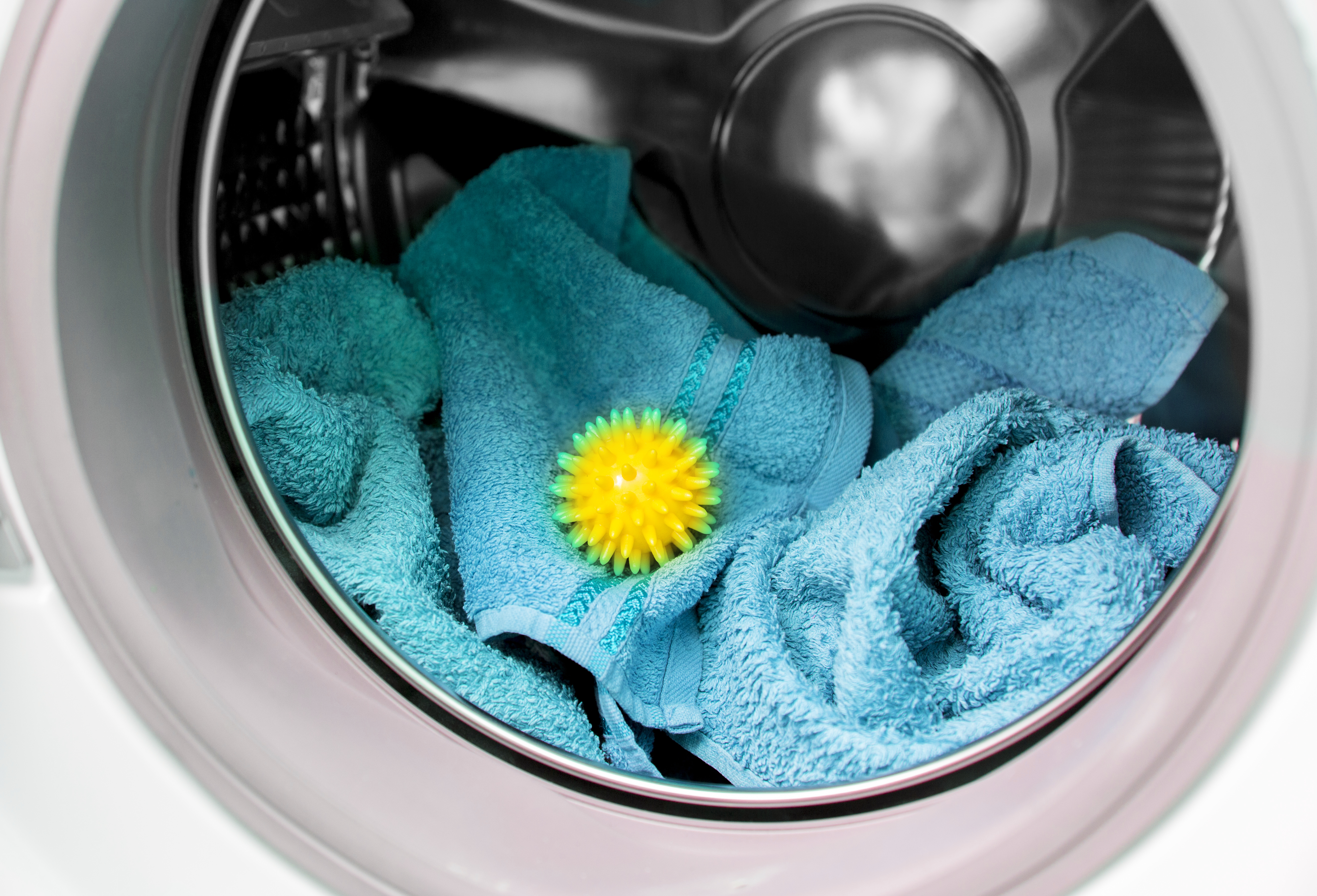 Cleaning fans shared the cheap way to get clothes dry in the winter without using your tumble dryer