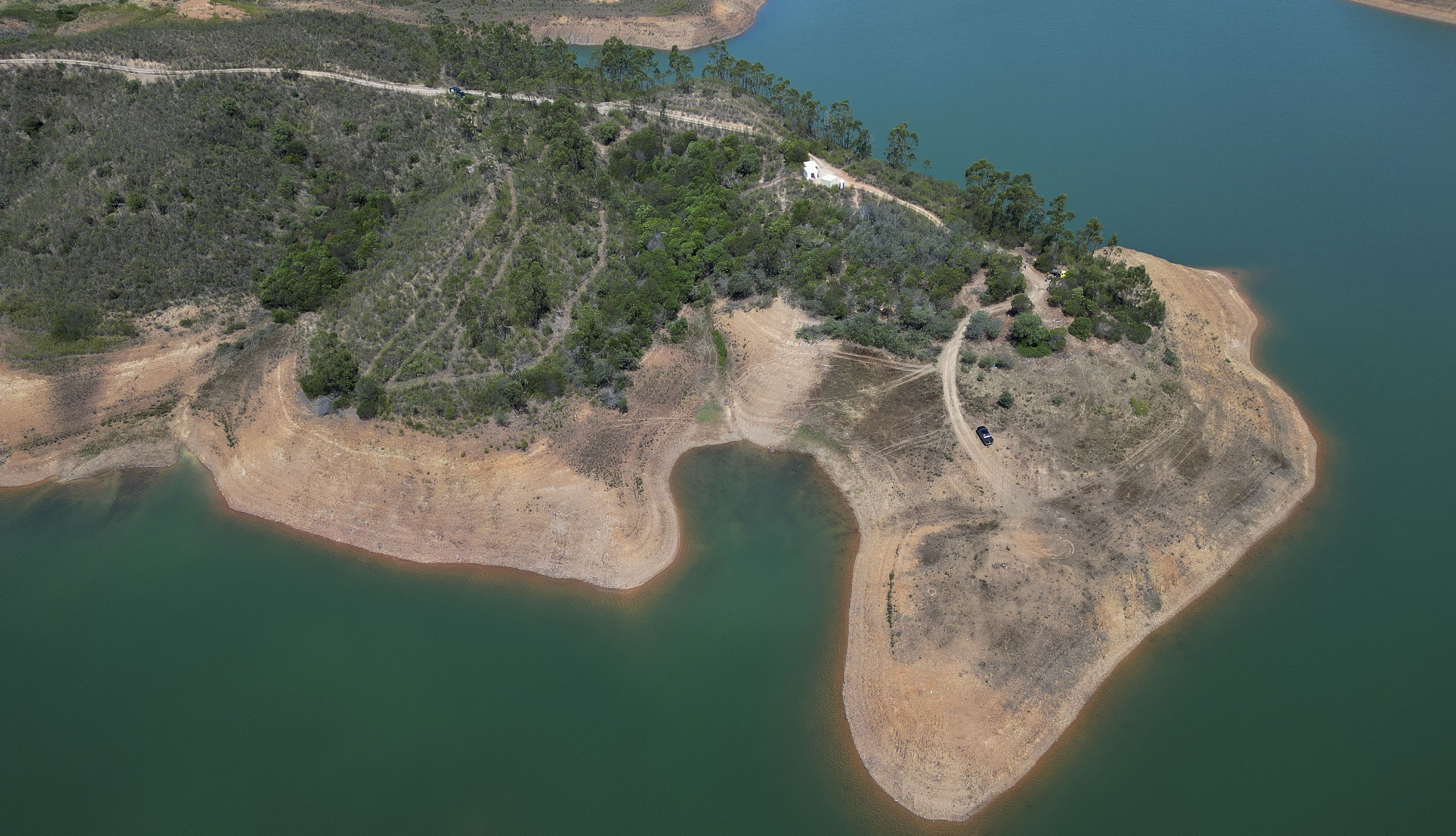 Police could end their search at the Arade Dam in Portugal