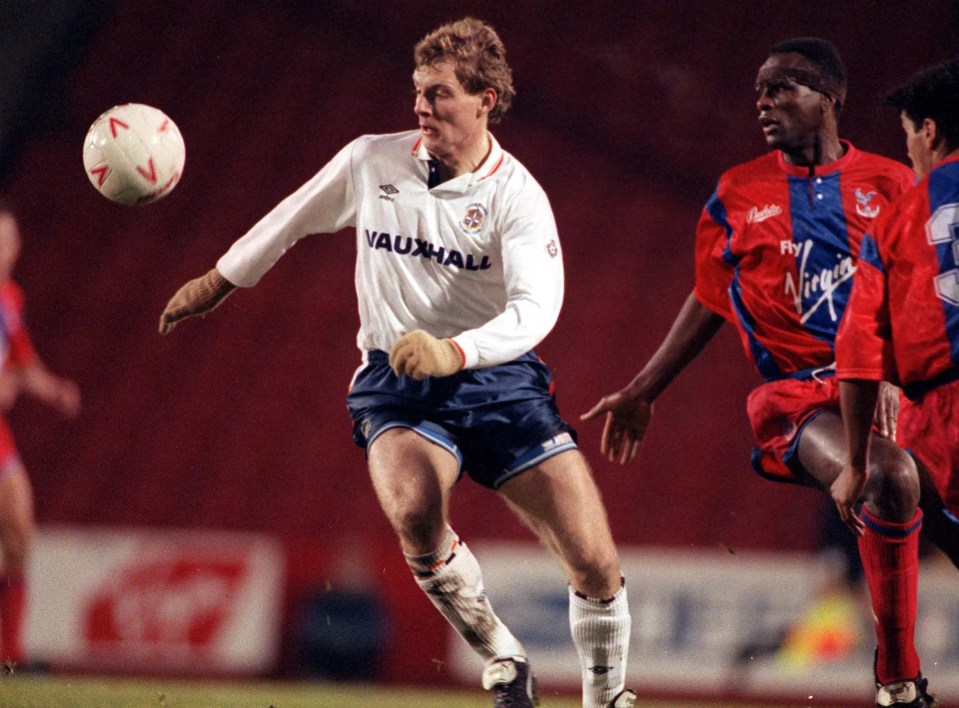 Elstrup playing for Luton against Crystal Palace in 1990