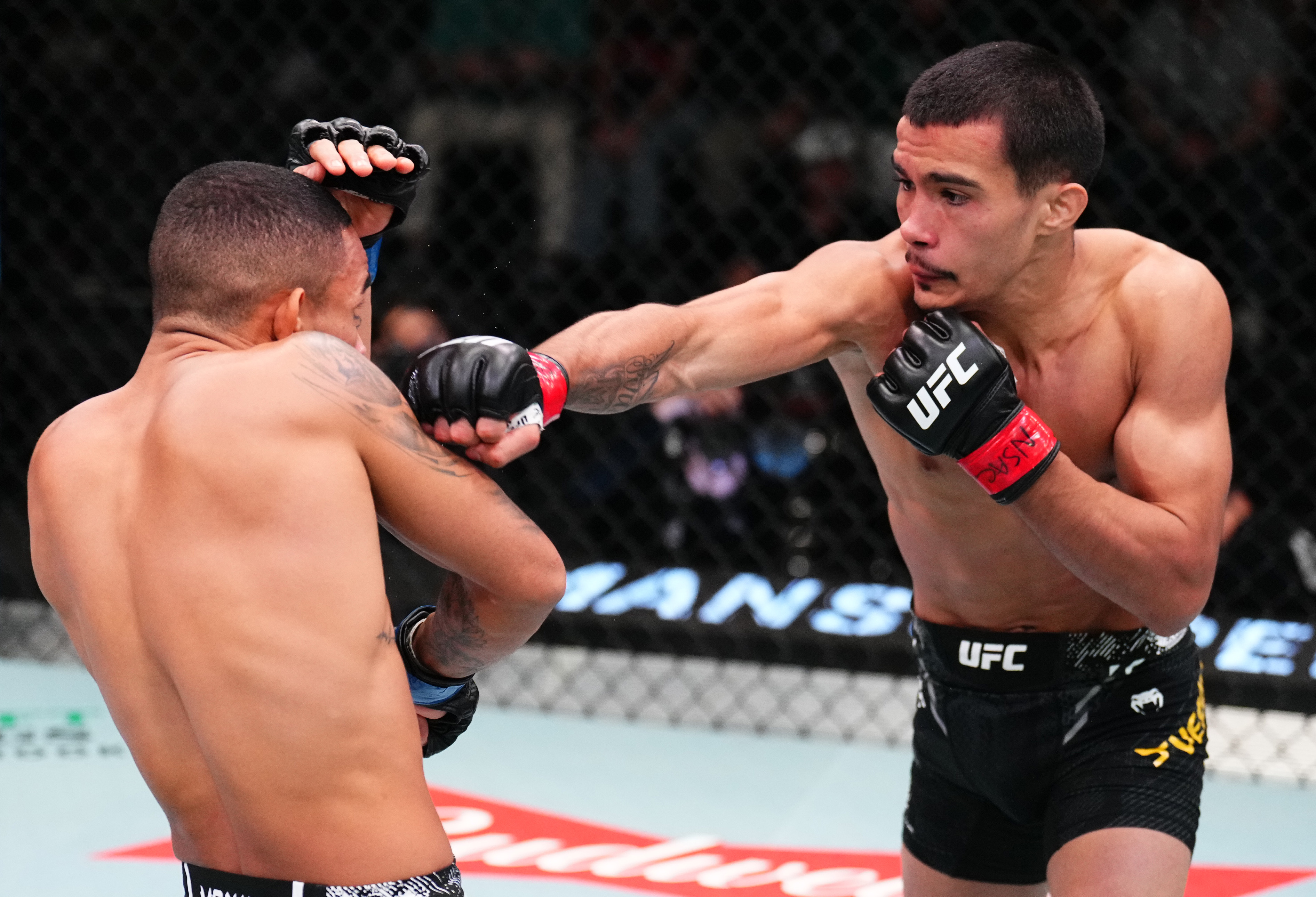 Igor Severino made his UFC debut against Andre Lima at UFC Vegas 89 this weekend