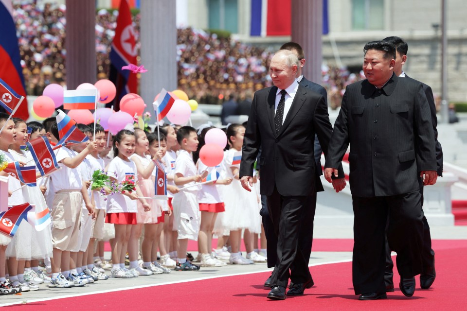 Putin and Kim attend a welcoming ceremony at Kim Il Sung Square in Pyongyang