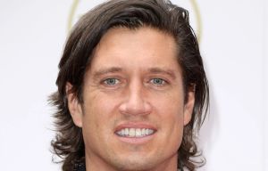 Vernon Kay claps back at fans after claims he wore a 'padded shirt' to Wimbledon