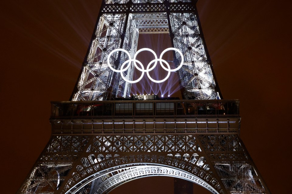 Snappers were in form from day one as they captured Celine Dion performing on the Eiffel Tower