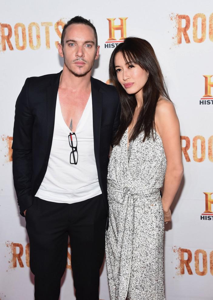  Jonathan Rhys Meyers and his wife Mara