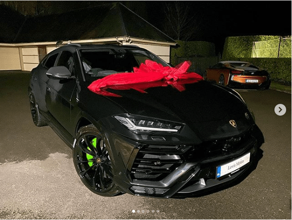  Generous McGregor also used Christmas as an excuse to buy Dee a new £154,000 Lamborghini