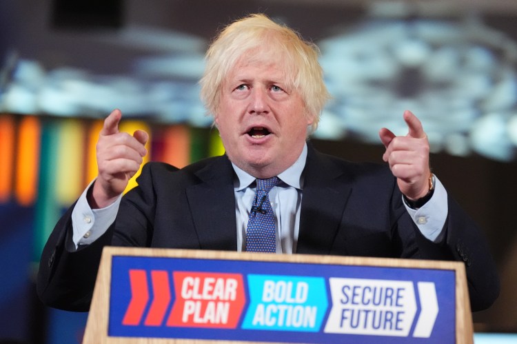 Johnson joins Tory campaign in last-ditch effort to thwart Labour