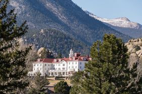View of the historic Staley Hotel in the Rocky Mountains of Estes Park