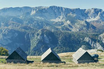 Rental cabins in Sutjeska National Park, in Bosnia