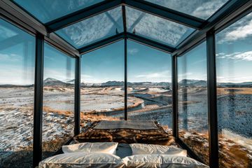 Glass Lodge cabin in Iceland with stunning views of the landscape