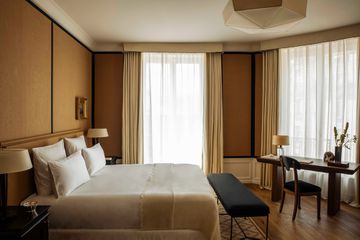 Interior of a guest room at Hotel Balzac