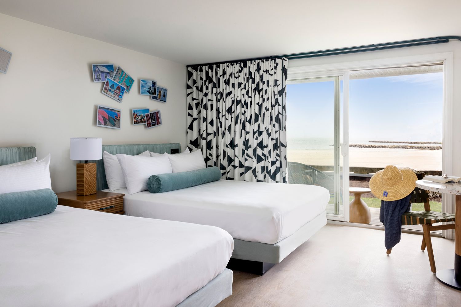 Guest room in Red Jacket Beach Resort