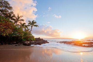 sunset hawaii beach in wailea