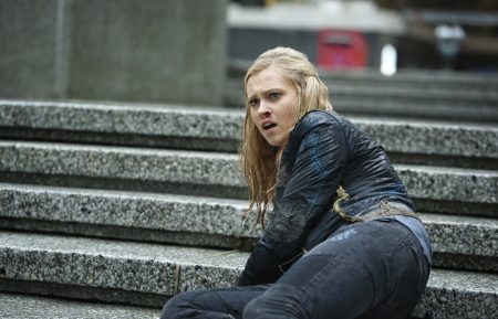 Eliza Taylor in The 100 - 'Perverse Instantiation - Part Two'