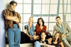 Friends cast - Matt LeBlanc, Lisa Kudrow, Courteney Cox, Matthew Perry, Jennifer Aniston, David Schwimmer