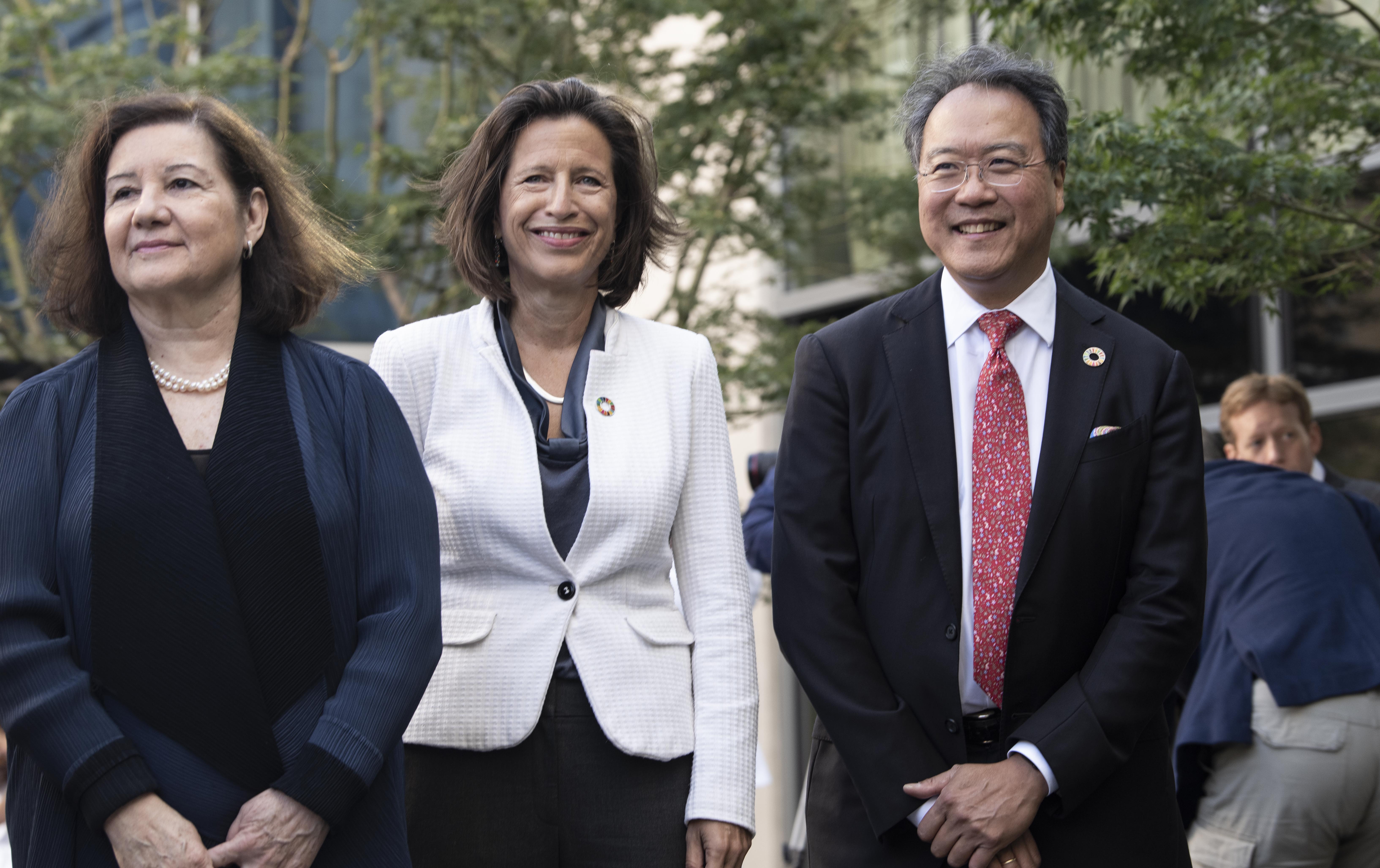 Yo-Yo Ma, UN Messenger of Peace, at the Peace Bell ceremony in observance of the International Day of Peace (21 September). 20 Sept 2019. United Nations, New York/UN Photo/Kim Haughton