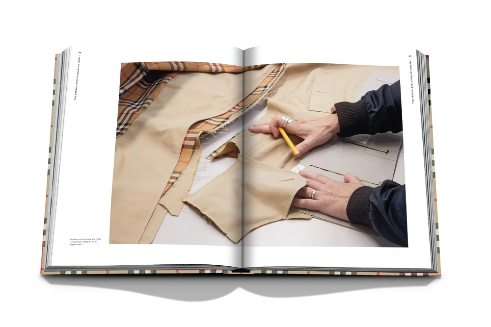 
                  
                    ASSOULINE Burberry
                  
                